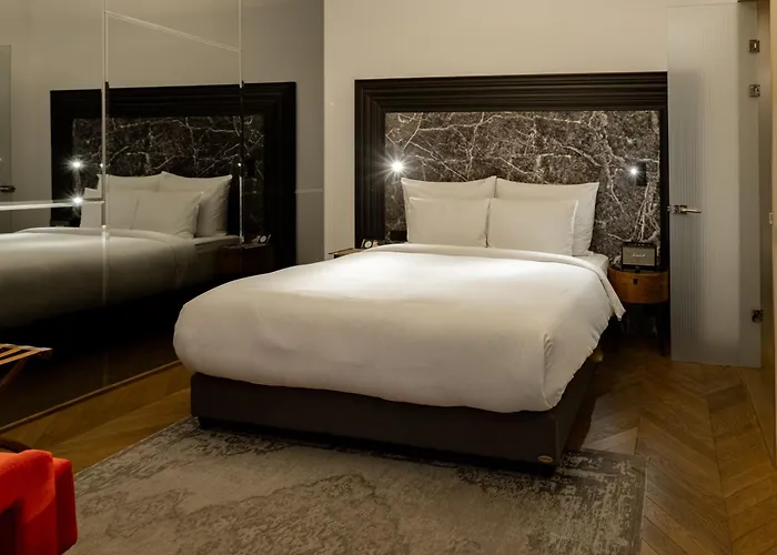 Collect - Adults Only Hotel Budapest