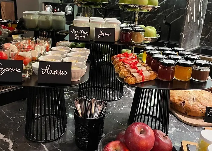 Collect - Adults Only Hotel