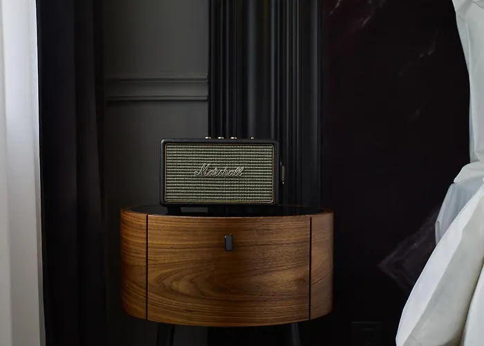 Collect - Adults Only Hotel