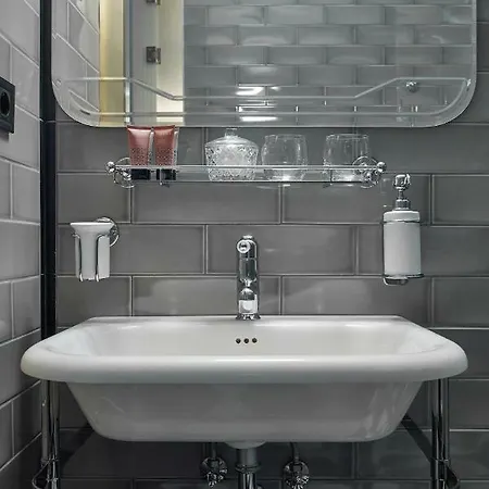 Collect - Adults Only Otel 4*