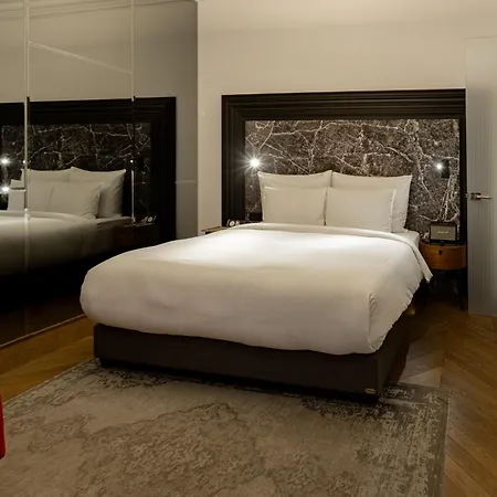 Collect - Adults Only Hotel Budapest