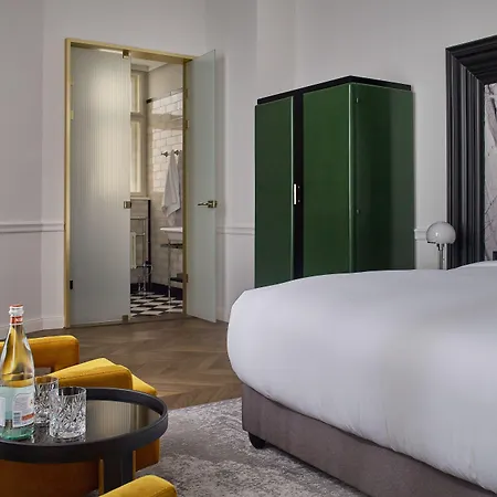 Collect - Adults Only 4* Budapest