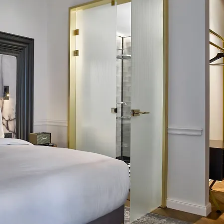 Collect - Adults Only Hotel Budapest